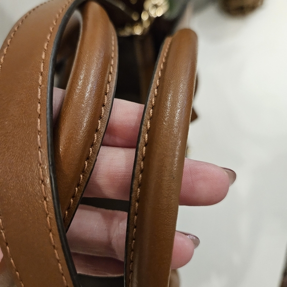 LIKE NEW MK Hamilton embossed leather Croc bag - Picture 4 of 6